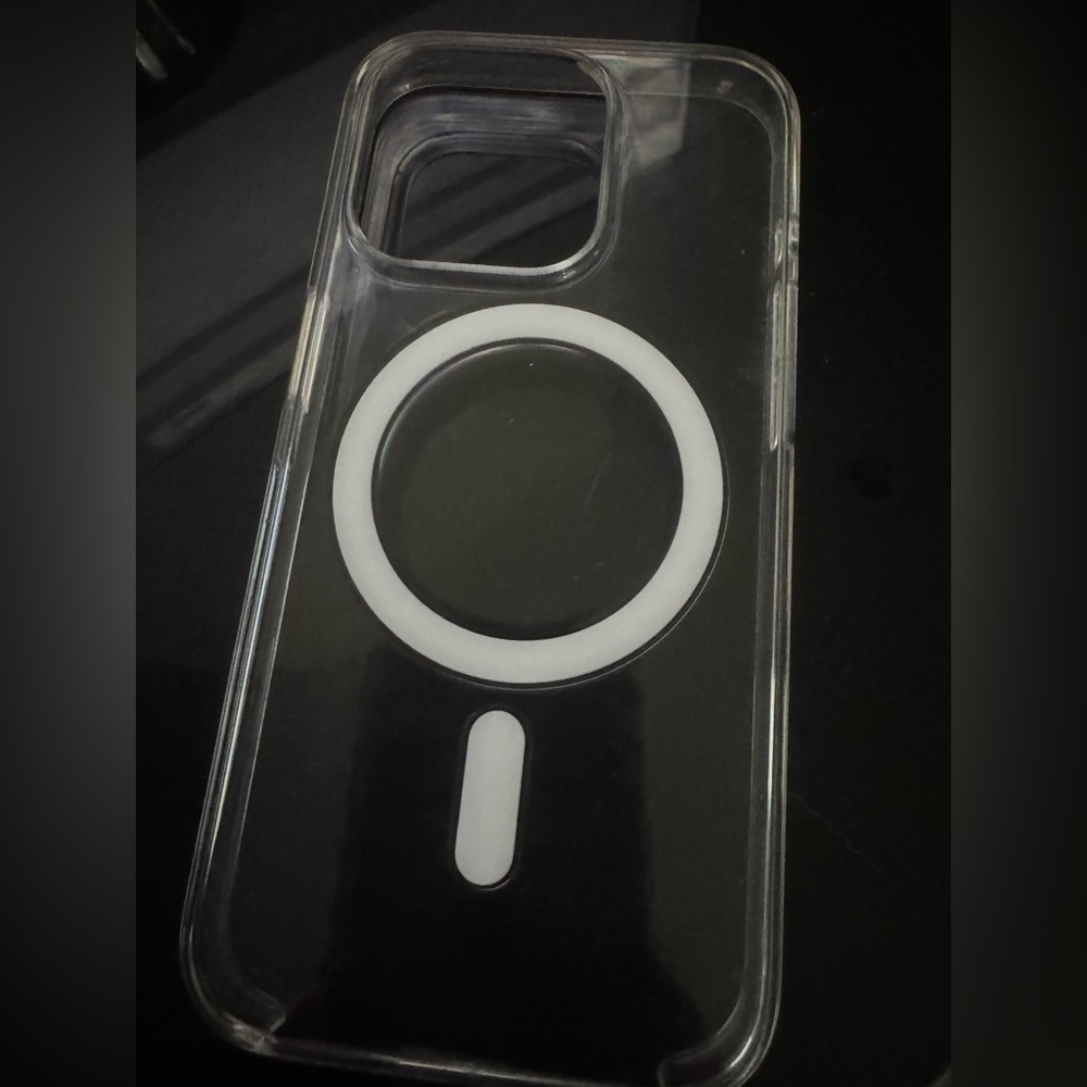 Apple iPhone 15 Pro Clear Case with MagSafe